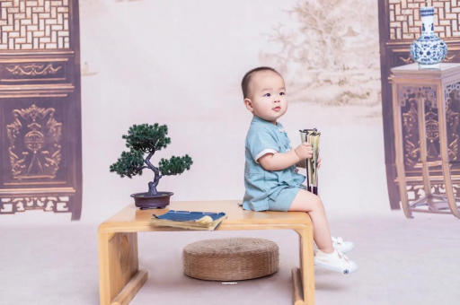 京山孕妇肚子上的黑线