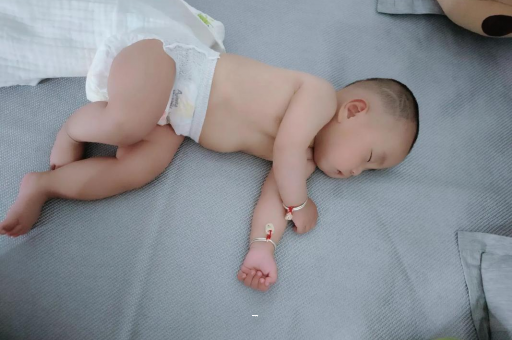 京山宝宝短发型女